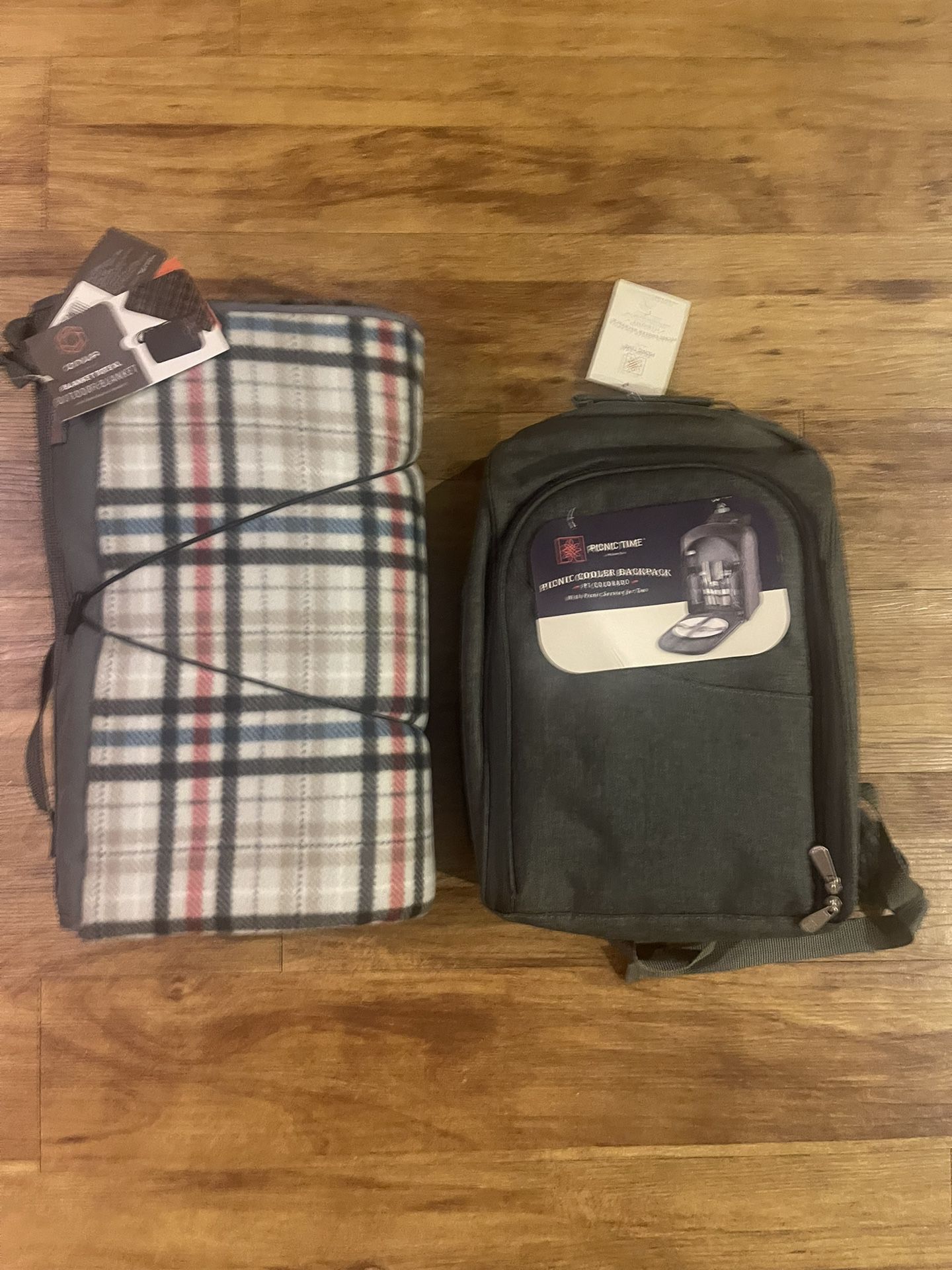 NWT Cooler Backpack & Blanket Outdoor Picnic Set - Brand New