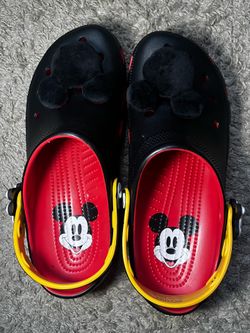 Se vende crocs