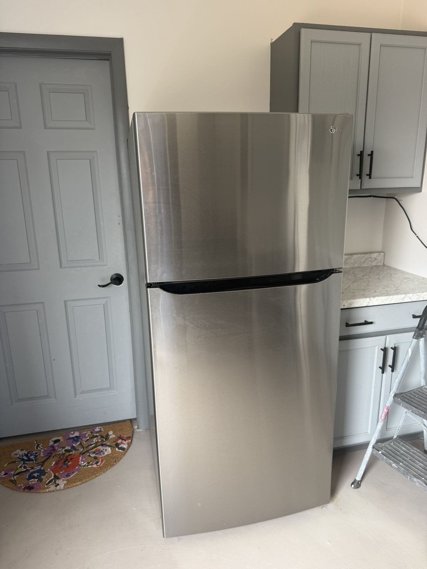 Refrigerator, Induction Top Stove And Washer Dryer All In One For Sale