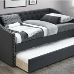 Daybed with Trundle
