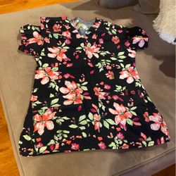 Wonder Wink And UA Scrub Tops Xs/small $10ea