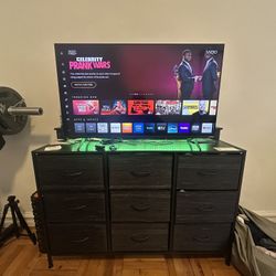 40 Inch Vizio Smart Tv With Dresser $150 