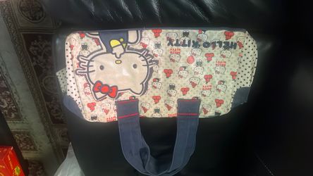 Hello Kitty Shoulder Bag
