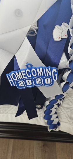 3 Homecoming Mums