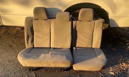 Rear seat tacoma (NO HEADREST(