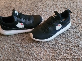 Hello Kitty Girl ADIDAS size 3