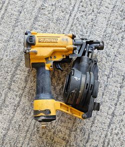 DeWalt 15° Roofing / Siding nailer