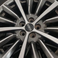 3 Lincoln Wheels With Rims Size 18