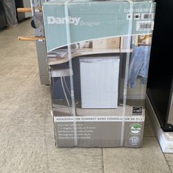 Compact Refrigerator (Mini Fridge) By Danby