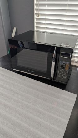 Emerson Microwave with Grill function