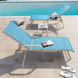 Outdoor Lounge Chair