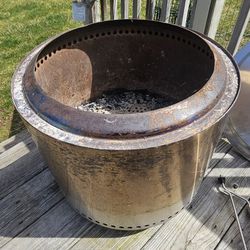 Used Solo Smokeless FirePit w/Accessories 