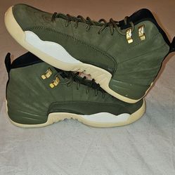 Jordan Air Jordan 12 153265-301 Olive Green Black Gold Leather Sneakers 7Y
