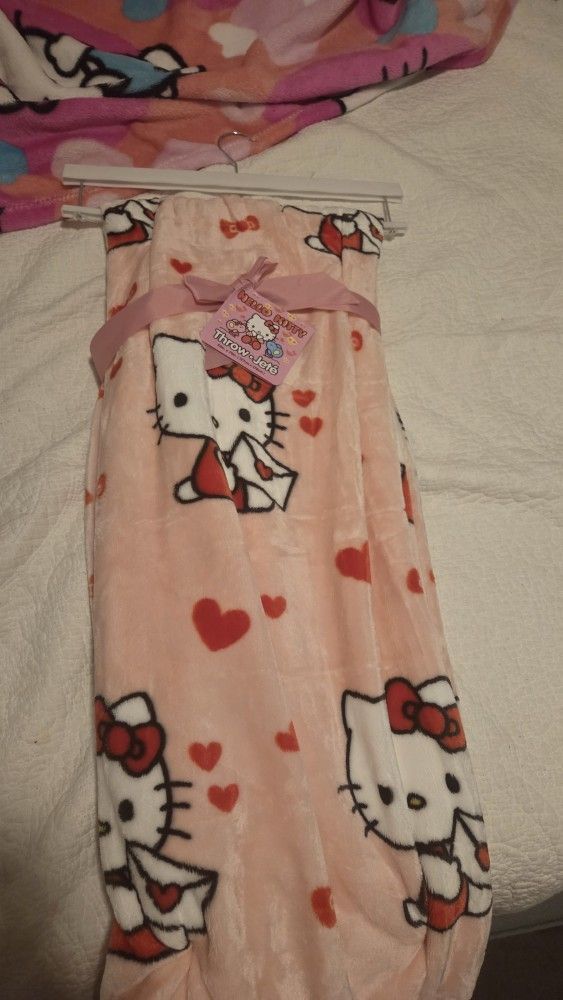 Hello Kitty Blanket 