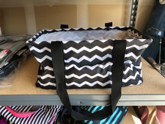 Various thirty one bags