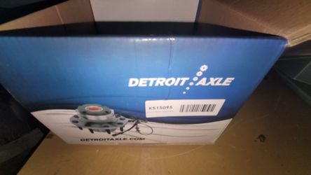 07-2010 Ford Expedition 4wd wheel hub