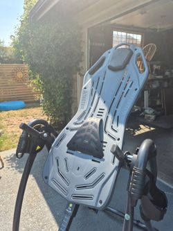 Inversion table