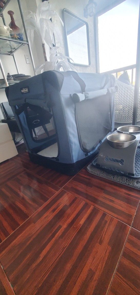 Soft-sided Deluxe EliteField Dog Crate. 4 Doors. Foldable. Take Your Friend On Summer Vacation!