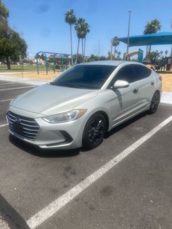 2018 Hyundai Elantra