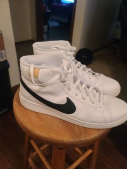 Nike Men's Court Royale 2 Mid Shoes