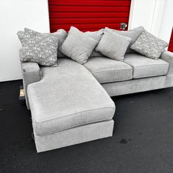 Sectional Couch Gray 