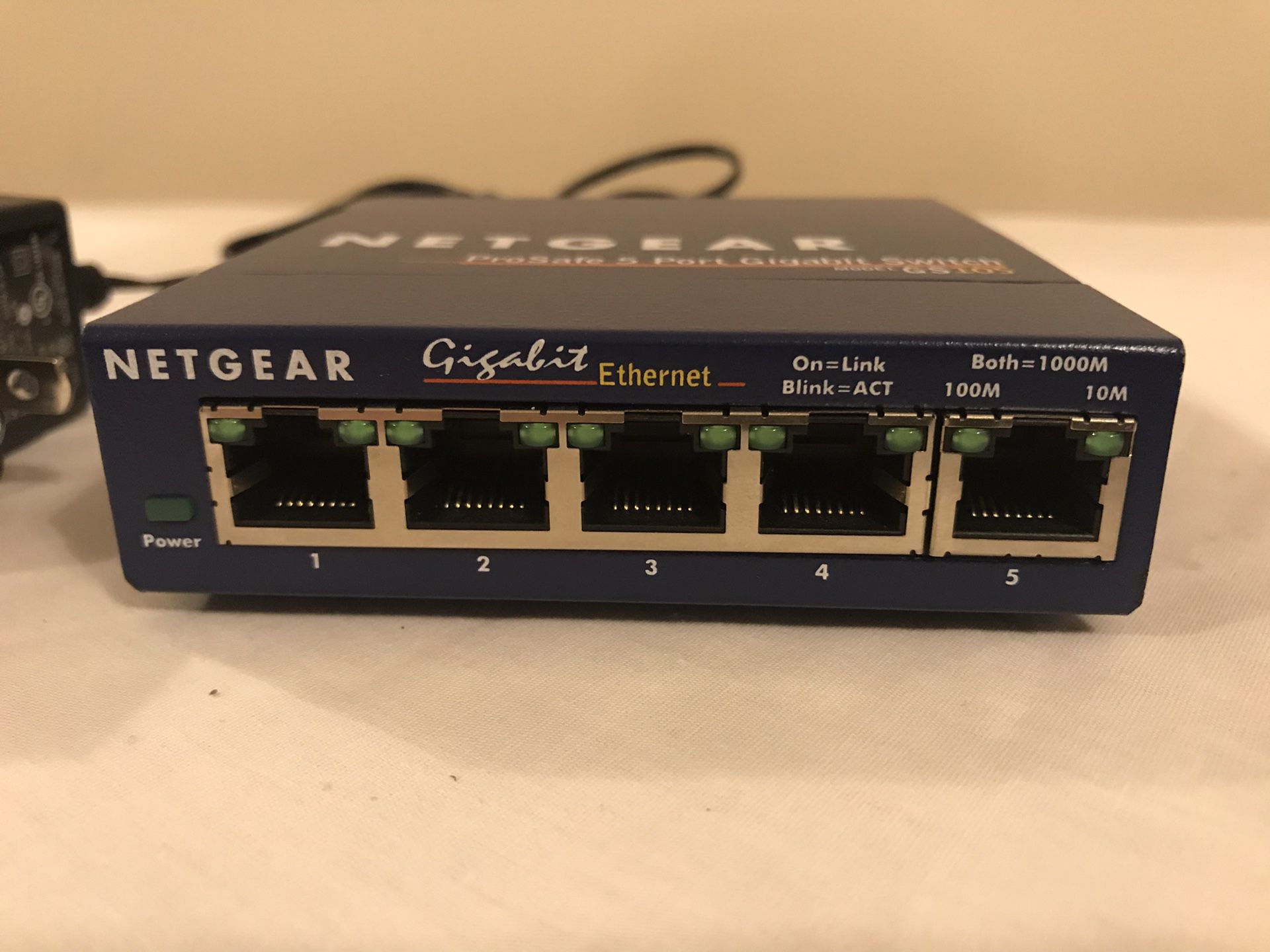 NetGear 5 port Switch