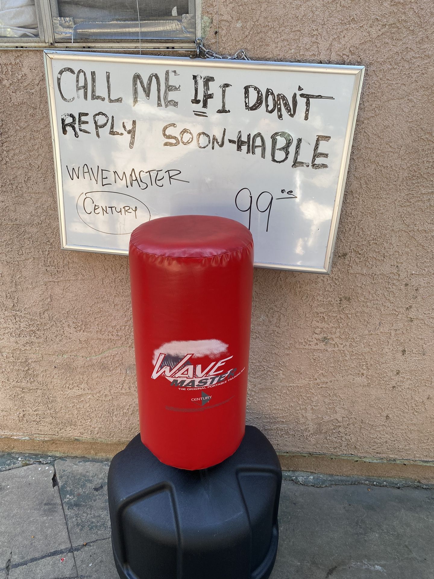 Kicking And Punching Stand