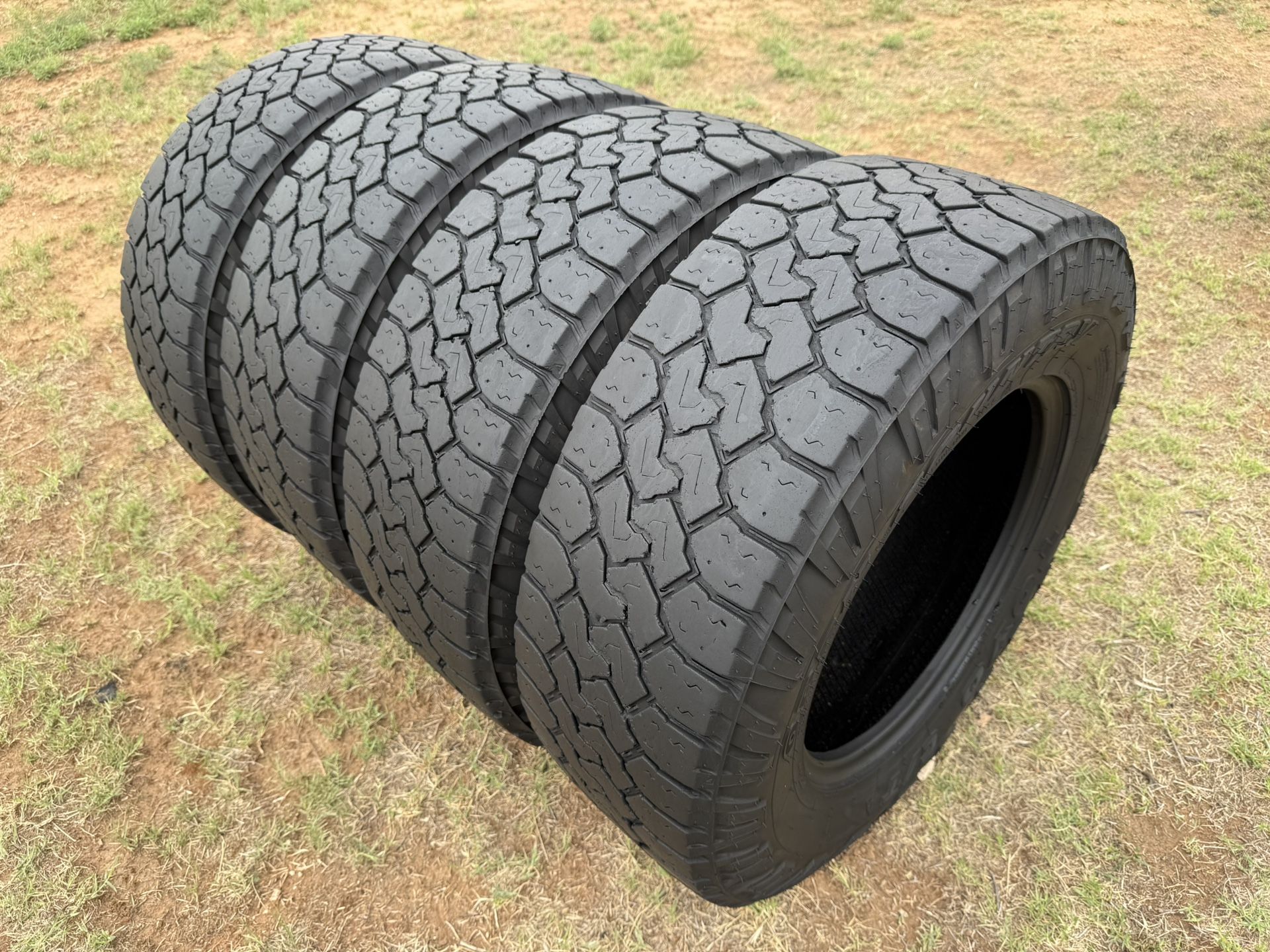265/70R17 Toyo Open Country Tire Set of 4