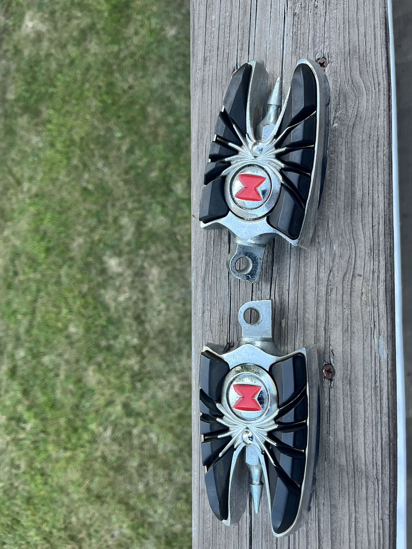  Black widow KURYAKYN FOOTPEGS  Off Harley Sportster 