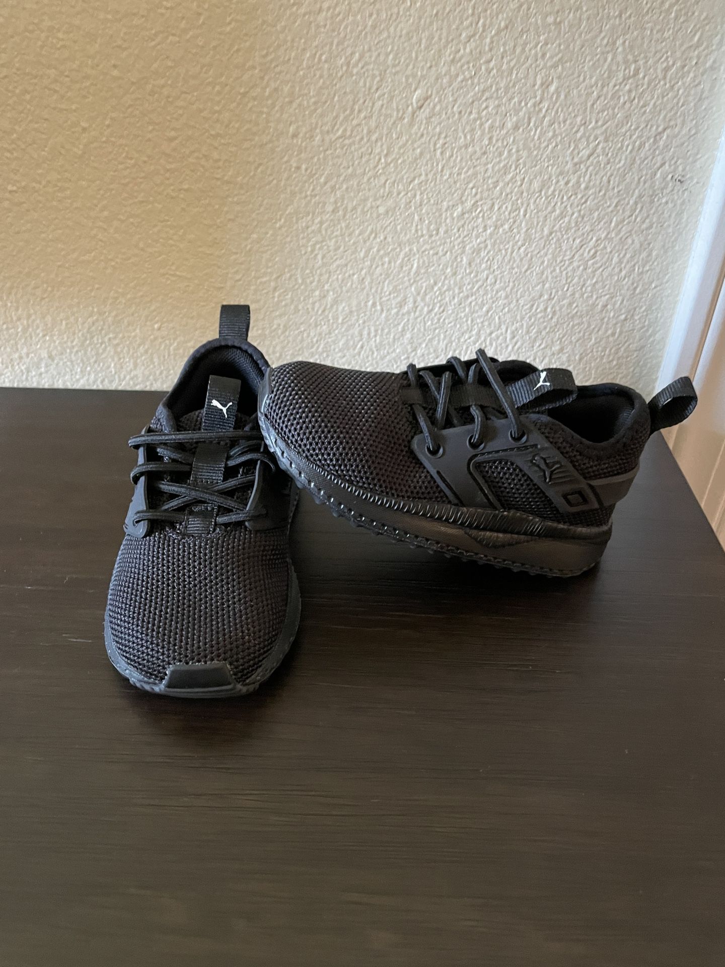 Toddler Puma Shoes Size 7c