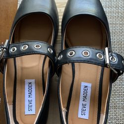 Women Shoes , Size 7