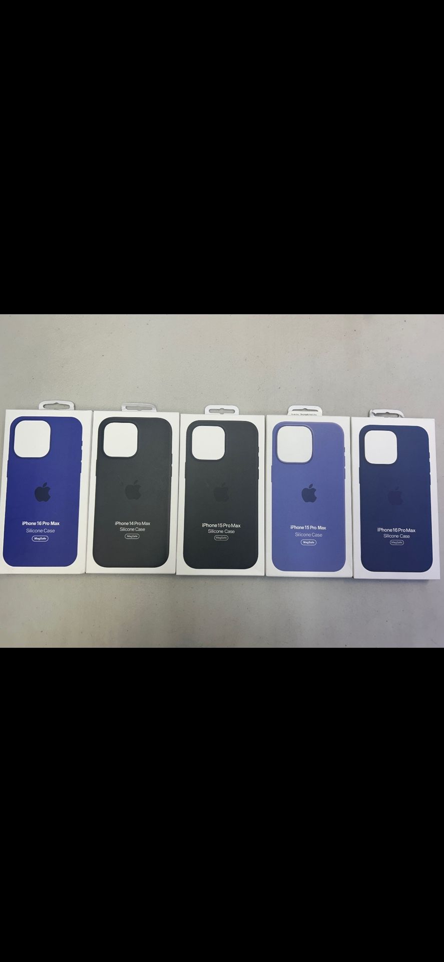 iPhone 16, 16 Pro, 14, 14 Pro Max Apple Silicone Case With MagSafe