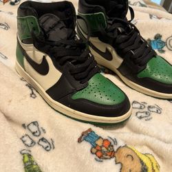 Air Jordan 1 Retro High OG 'Pine Green'