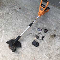 Worx Weed Trimmer 20 Volt Battery /Charger 