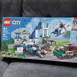 Lego City Police Station 60316 New/Sealed