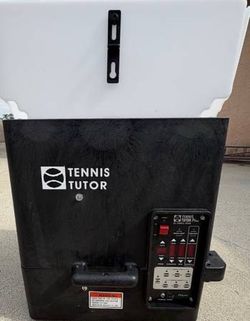 Tennis Ball machine Tennis Tutor Plus Player with remote new Battery
