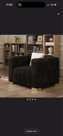 35.4" Velvet Armchair