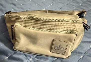 Fanny pack