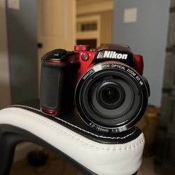 Nikon CoolPlix B500 (Red)