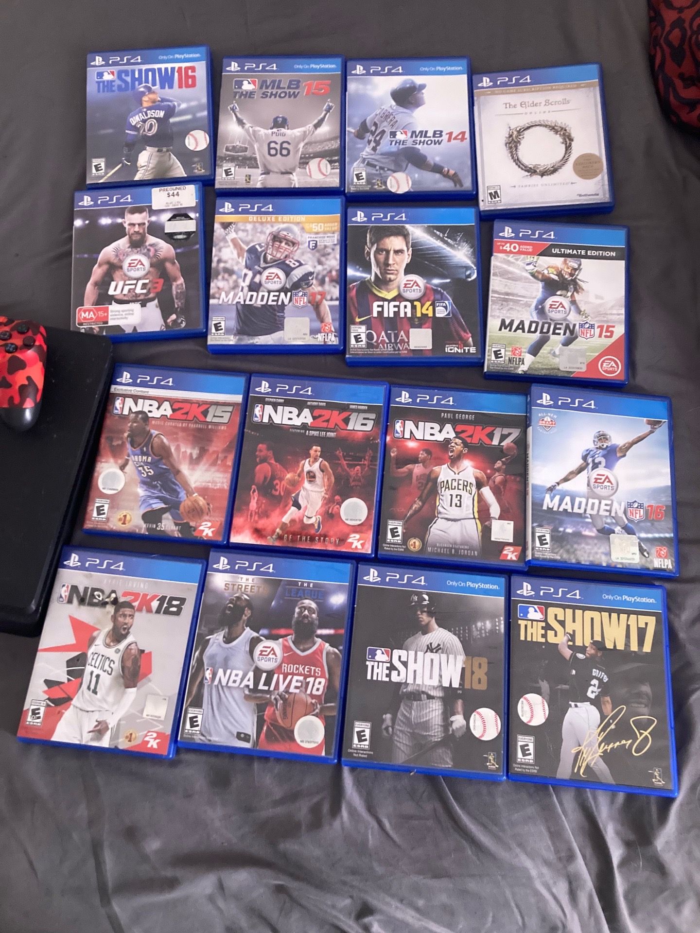 PS4 with 16 games