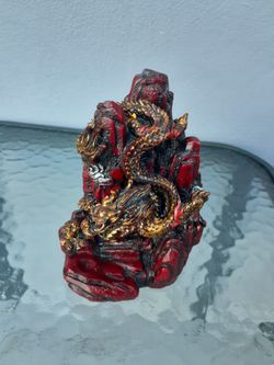 dragon figurine 