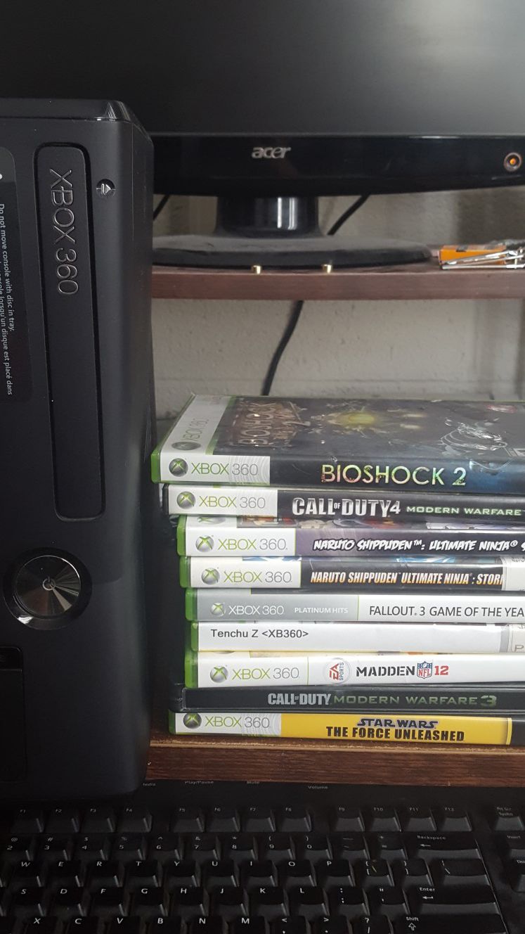 Xbox 360 S 4 Gb