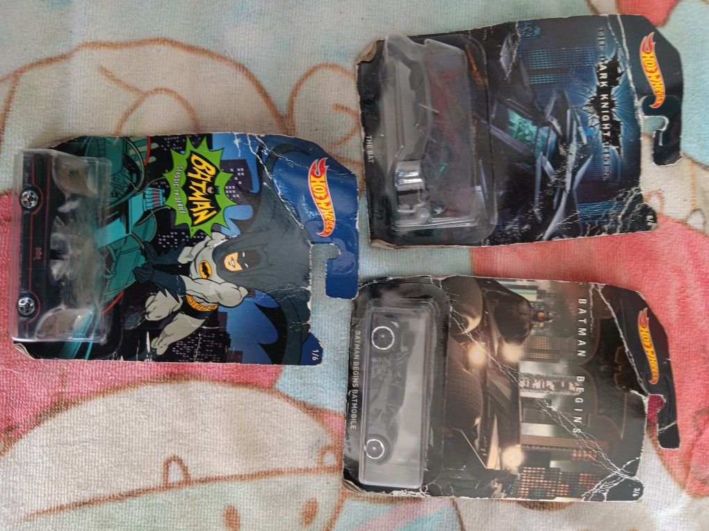 3 Batman Hotwheels Cars