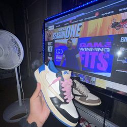 Jordan 1 Travis Scott 