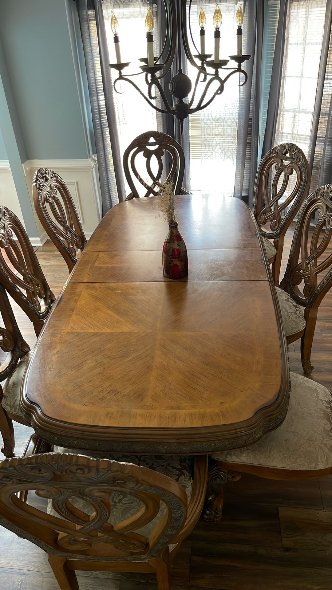 Nice Dinning Set 8 Seating For The Holiday 