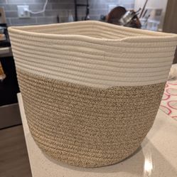 Woven cloth plant pot