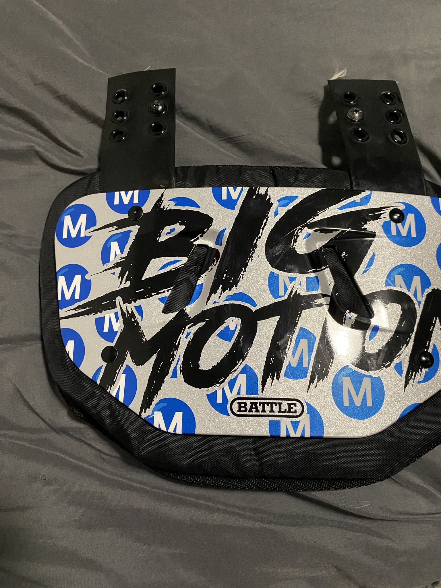 BATTLE backplate football