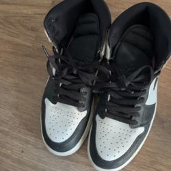 Air Jordan Retro 1 “Bleached Coral”