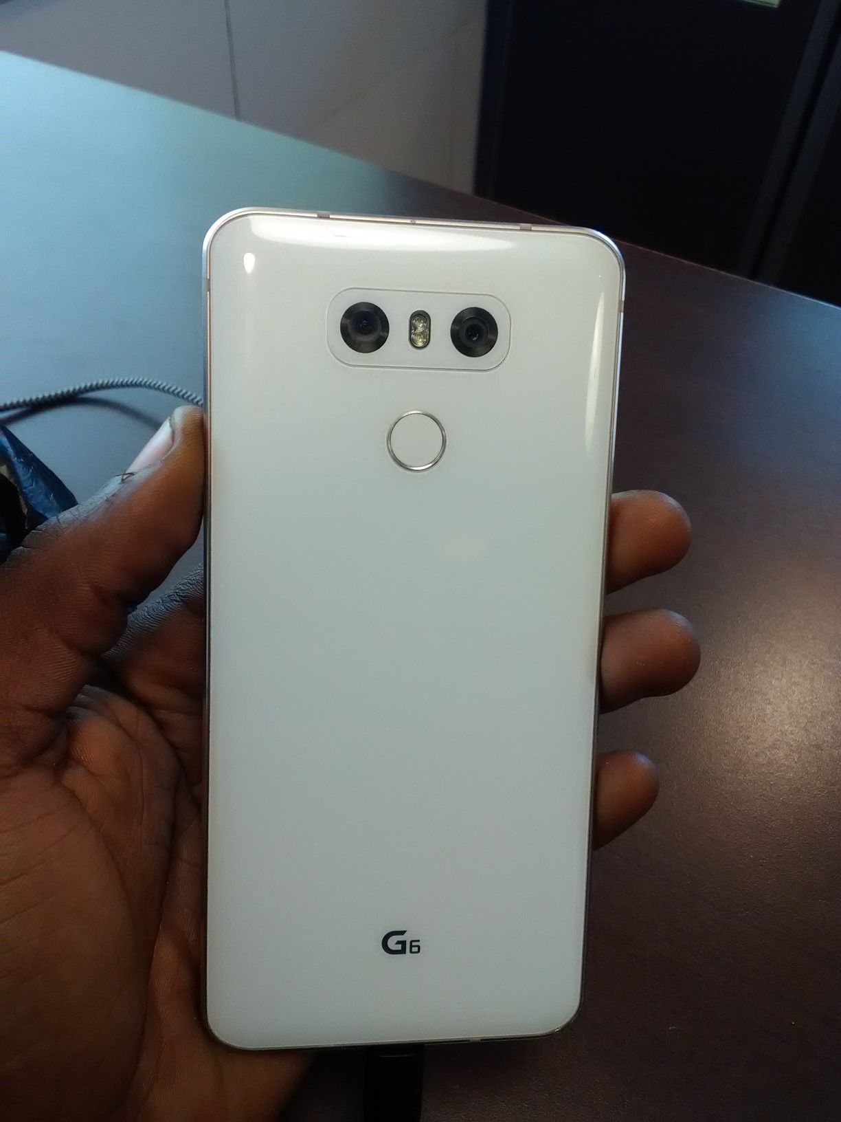 LG-G6 White & rose gold