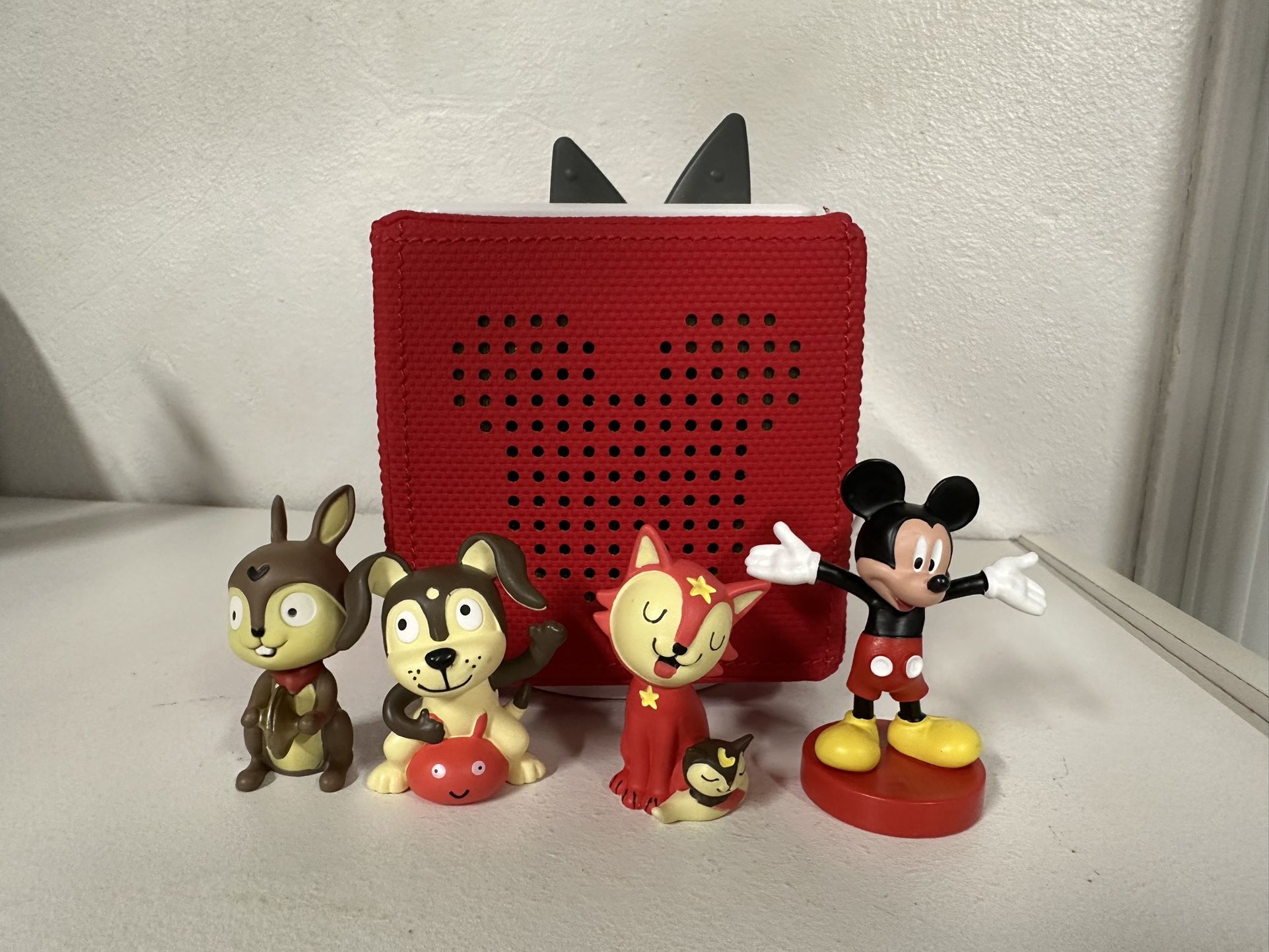 Disney Mickey and Friends Toniebox Starter Set - Red